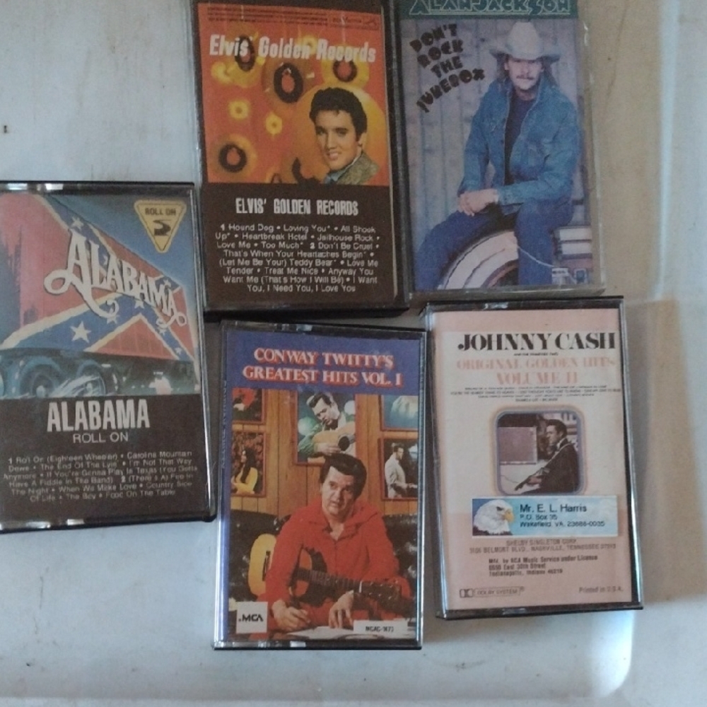 Elvis/Johnny Cash+Country Cassette Tape Collection